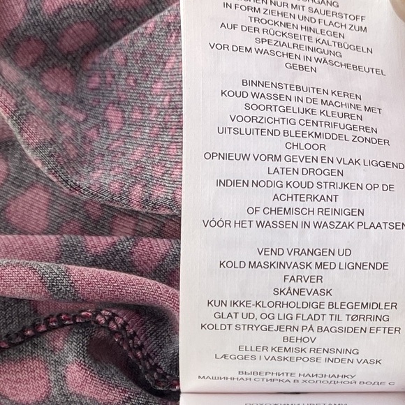 Michael Kors |  Animal print | red and black | cute top size L   ( Mk 15) - Picture 17 of 17